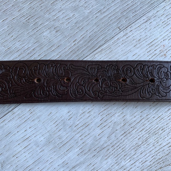 Mossimo Supply Co Womens XL Brown Leather Floral Embossed Belt Brass Buckle - Picture 9 of 11